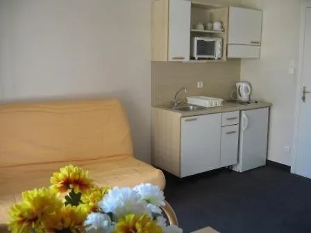Apartament France Hoteliere *