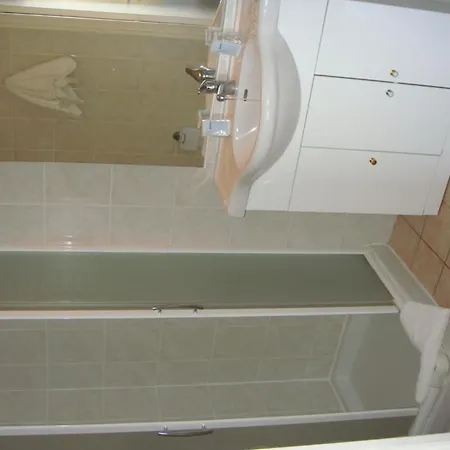 France Hoteliere Apartament *